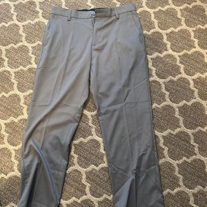 Amazon Essentials Men’s gray pants Size 32x29